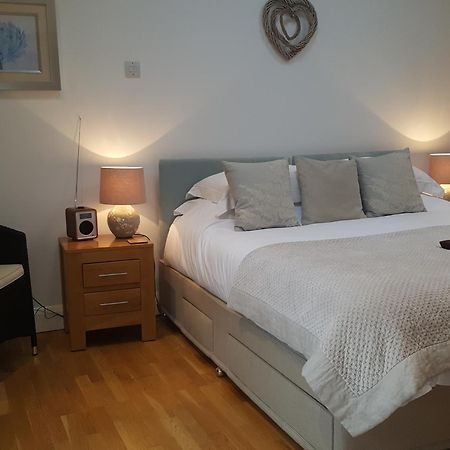 Lockgate Dairy Bed and Breakfast Τσίτσεστερ Εξωτερικό φωτογραφία