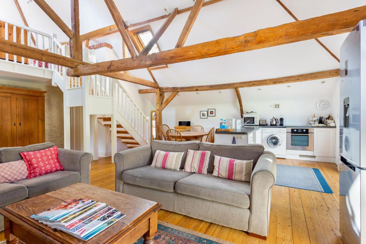 Lockgate Dairy Bed and Breakfast Τσίτσεστερ Εξωτερικό φωτογραφία